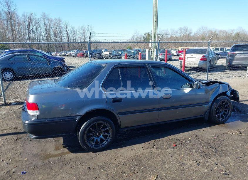 Photo 13 of 1992 Honda Accord DX (VIN 1HGCB7544NA131933)
