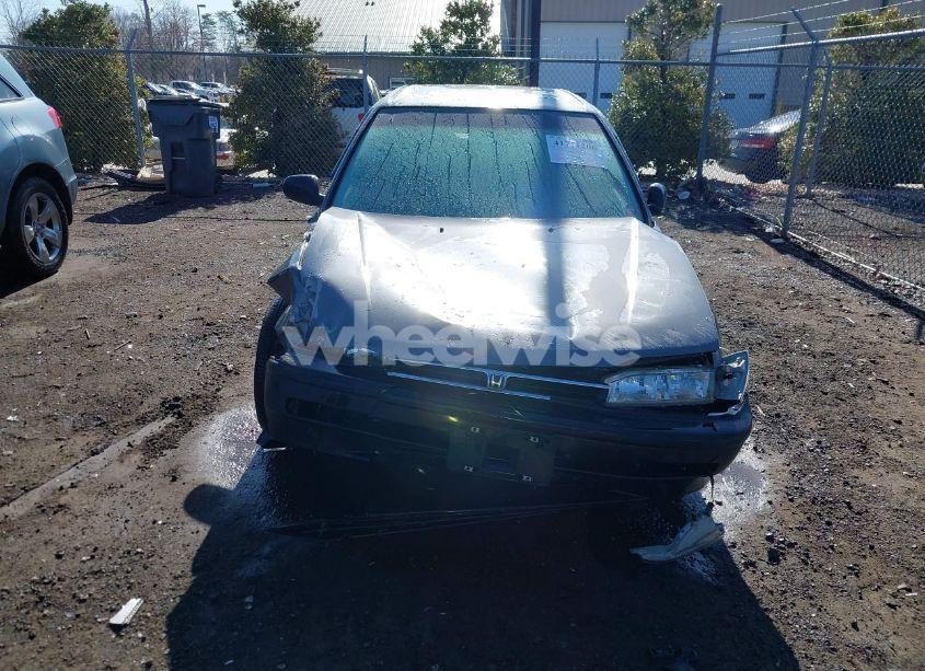 Photo 6 of 1992 Honda Accord DX (VIN 1HGCB7544NA131933)