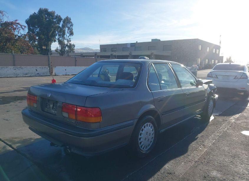 Photo 4 of 1993 Honda Accord LX (VIN 1HGCB7552PA152923)