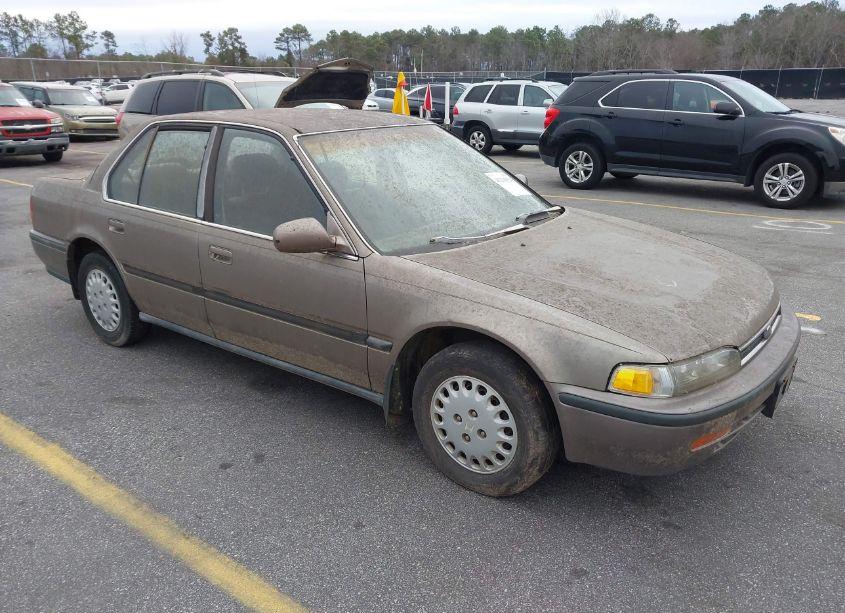 1992 Honda Accord LX (VIN 1HGCB7557NA222011) main photo