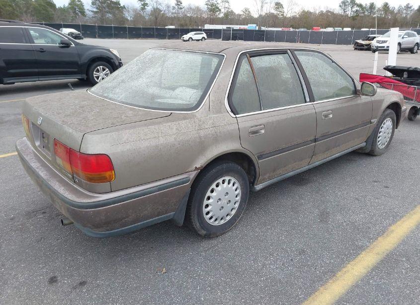 Photo 4 of 1992 Honda Accord LX (VIN 1HGCB7557NA222011)