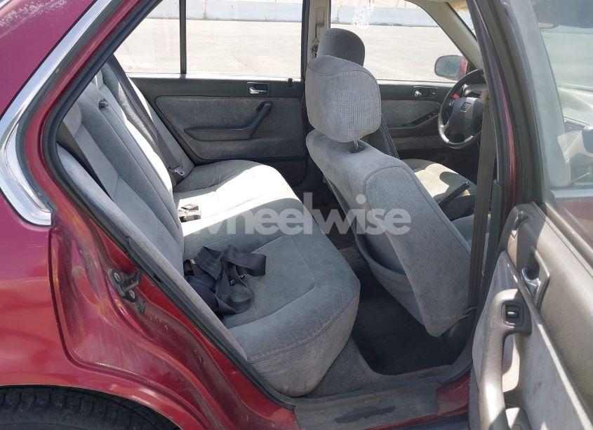 Photo 8 of 1993 Honda Accord LX (VIN 1HGCB7559PA040510)