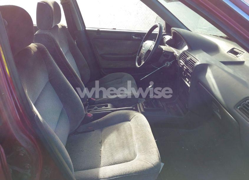 Photo 5 of 1993 Honda Accord EX (VIN 1HGCB7572PA016504)