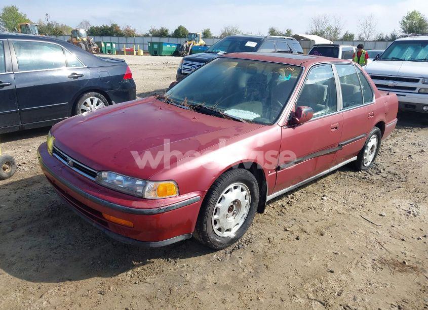 Photo 2 of 1992 Honda Accord EX (VIN 1HGCB7576NA232112)