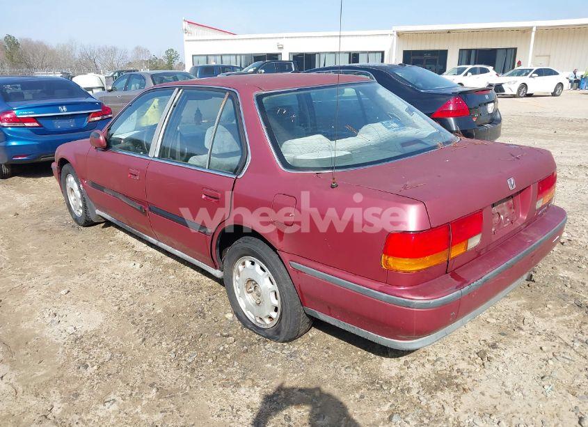Photo 3 of 1992 Honda Accord EX (VIN 1HGCB7576NA232112)
