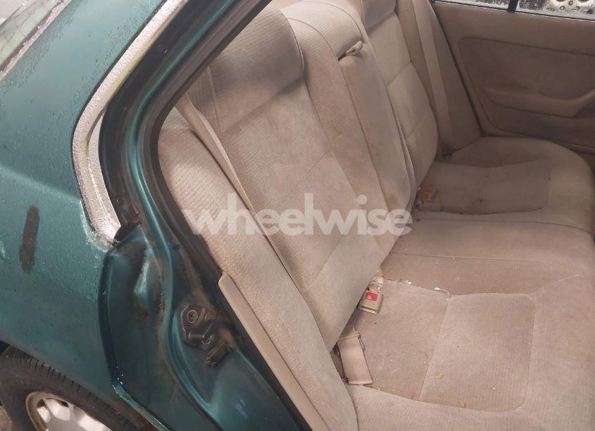 Photo 8 of 1993 Honda Accord EX (VIN 1HGCB7579PA137918)