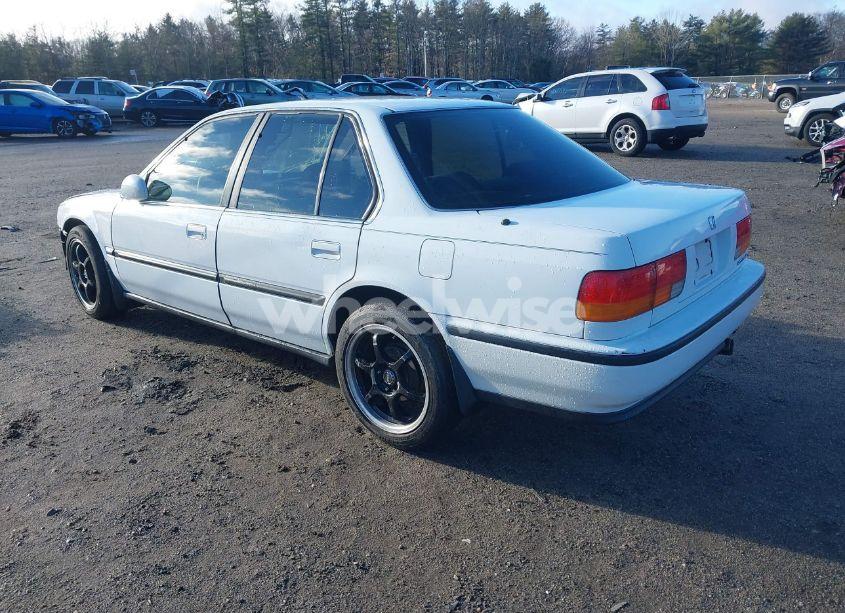 Photo 3 of 1993 Honda Accord LX (VIN 1HGCB7650PA177303)