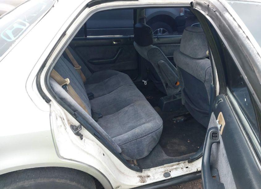 Photo 8 of 1993 Honda Accord LX (VIN 1HGCB7651PA000291)