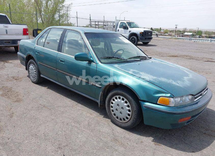 1992 Honda Accord LX (VIN 1HGCB7656NA183118) main photo