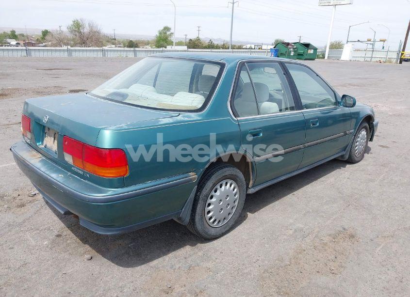 Photo 4 of 1992 Honda Accord LX (VIN 1HGCB7656NA183118)