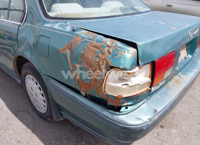 Photo 6 of 1992 Honda Accord LX (VIN 1HGCB7656NA183118)