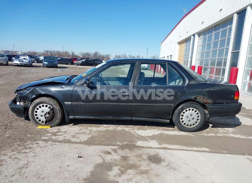 Photo 14 of 1992 Honda Accord LX (VIN 1HGCB7657NL015718)