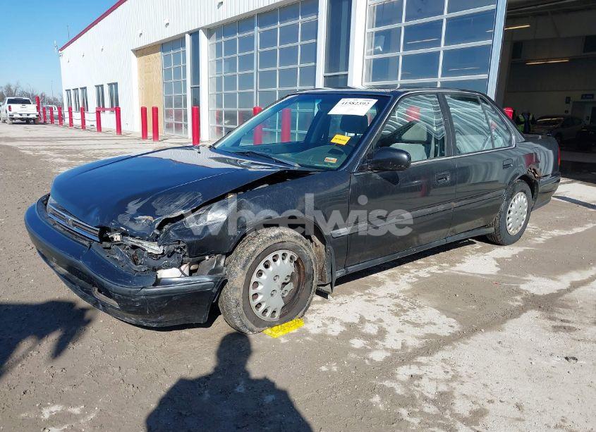 Photo 2 of 1992 Honda Accord LX (VIN 1HGCB7657NL015718)