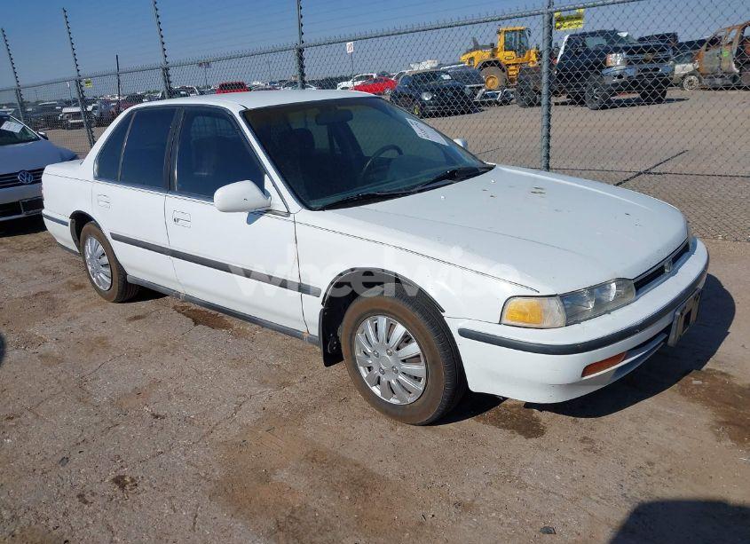 1993 Honda Accord LX (VIN 1HGCB765XPA035041) main photo