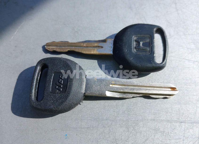 Photo 11 of 1993 Honda Accord LX (VIN 1HGCB765XPA035041)