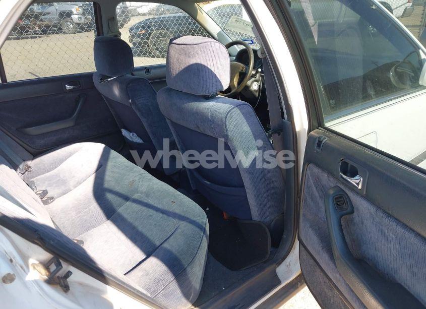 Photo 8 of 1993 Honda Accord LX (VIN 1HGCB765XPA035041)