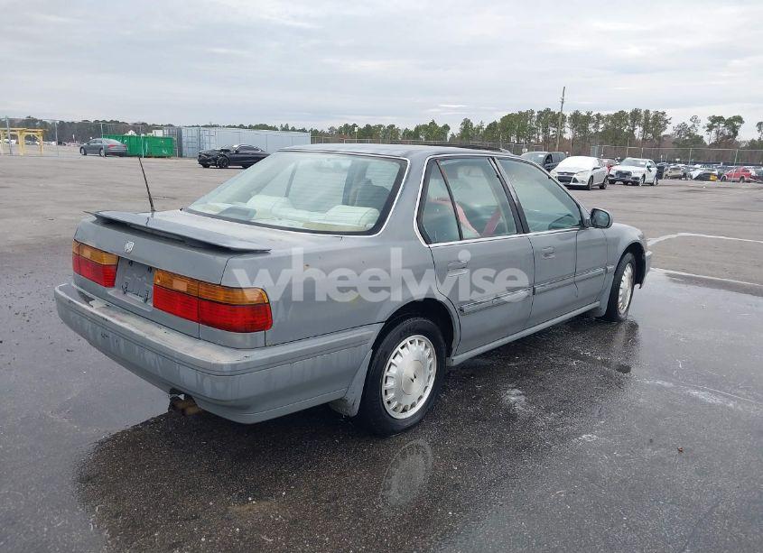 Photo 4 of 1991 Honda Accord EX/EX-R (VIN 1HGCB7660MA208506)