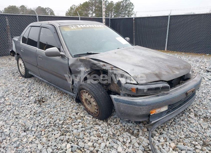 1990 Honda Accord EX/EX-R (VIN 1HGCB7662LA106171) main photo