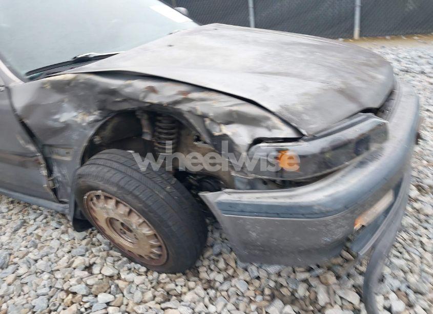 Photo 6 of 1990 Honda Accord EX/EX-R (VIN 1HGCB7662LA106171)