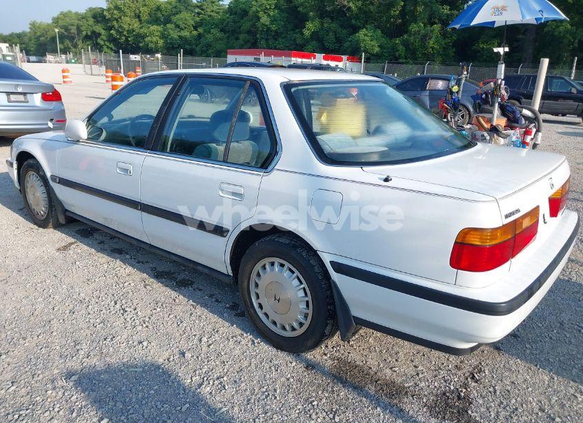 Photo 3 of 1991 Honda Accord EX/EX-R (VIN 1HGCB7664MA209173)