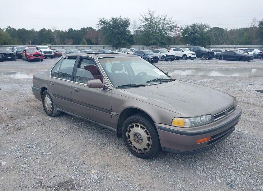 1992 Honda Accord EX (VIN 1HGCB767XNA160863) main photo