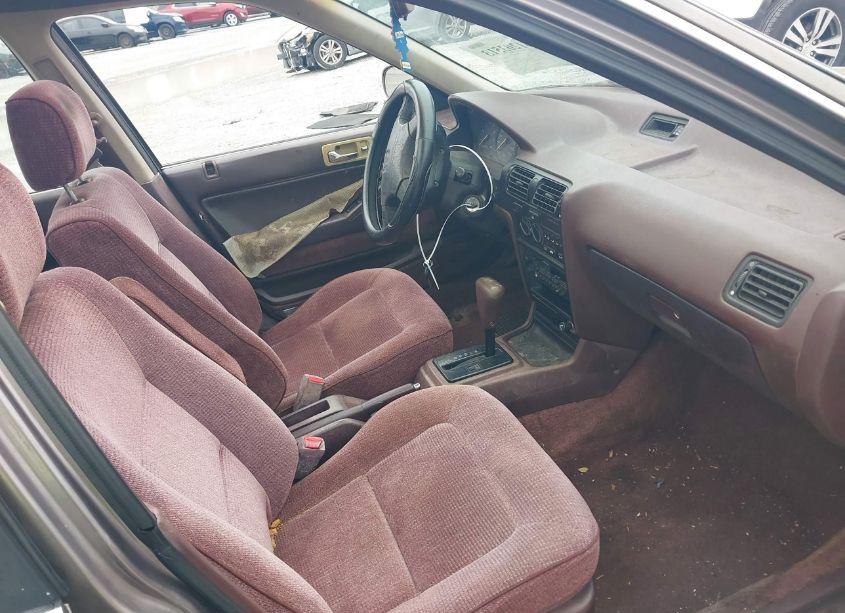 Photo 5 of 1992 Honda Accord EX (VIN 1HGCB767XNA160863)