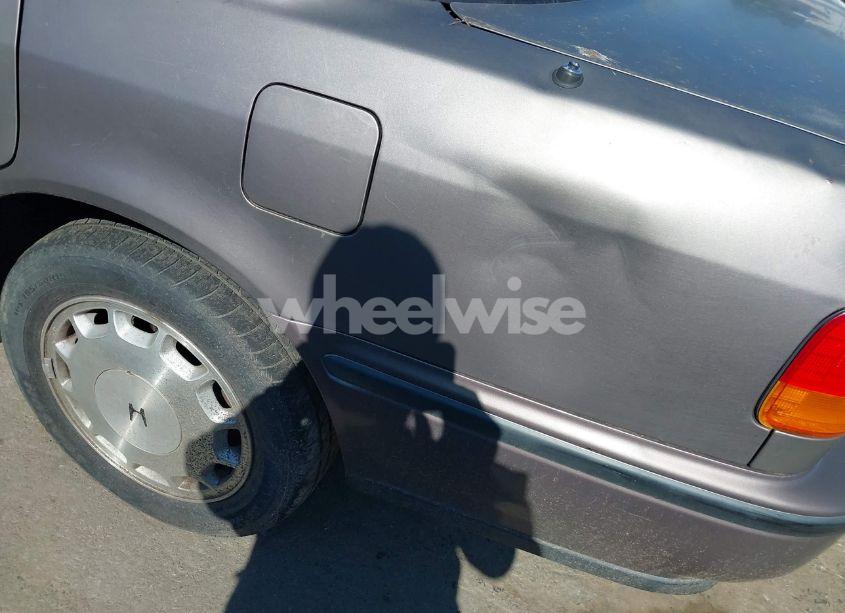 Photo 14 of 1993 Honda Accord EX (VIN 1HGCB767XPA008293)