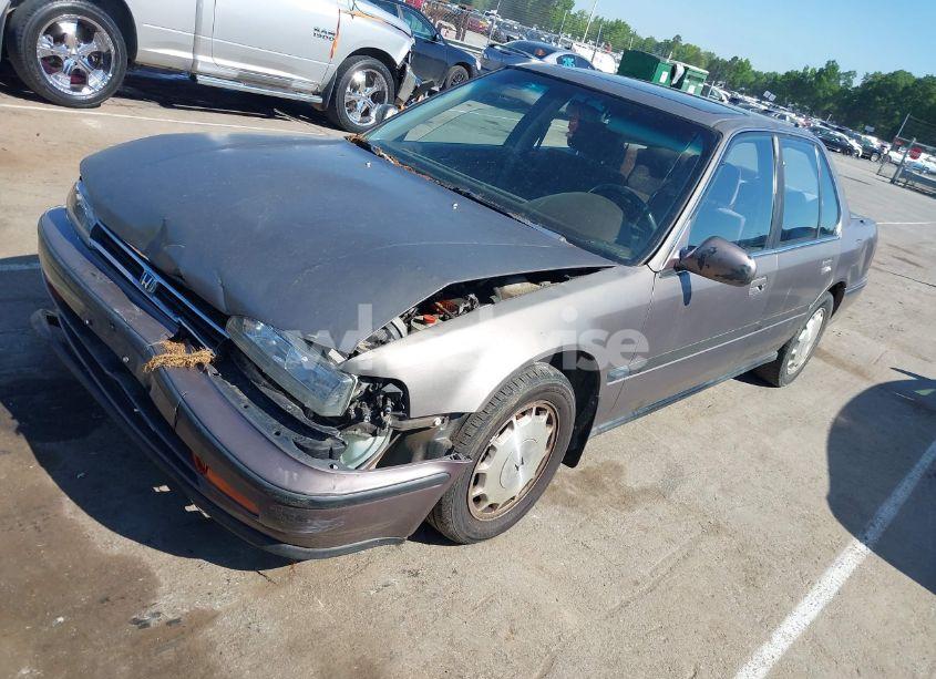 Photo 2 of 1993 Honda Accord EX (VIN 1HGCB767XPA008293)