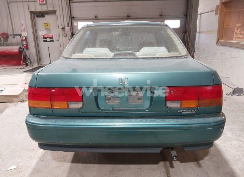 Photo 17 of 1993 Honda Accord 10TH ANNIVERSARY (VIN 1HGCB7696PA187157)