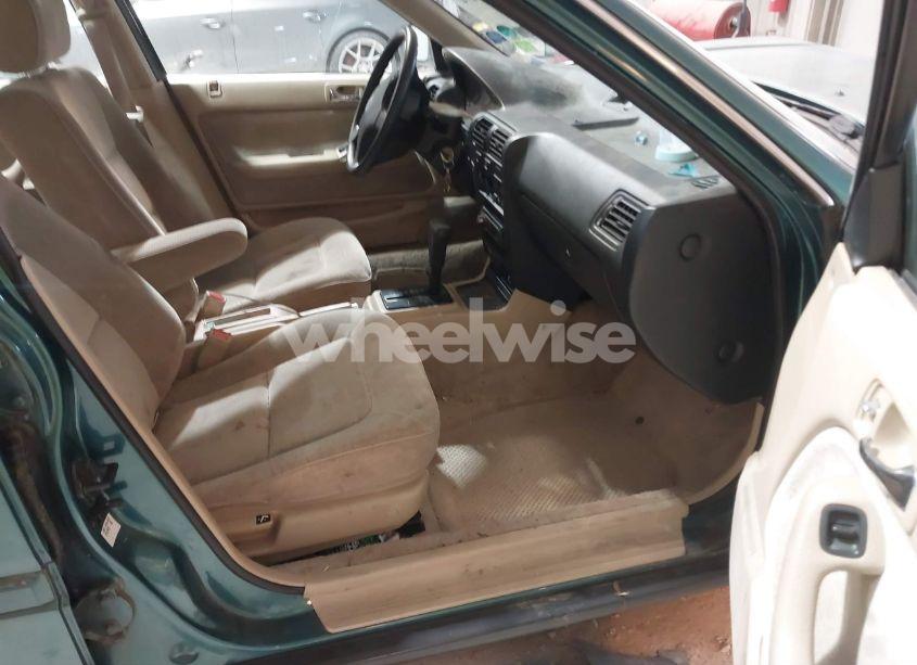 Photo 5 of 1993 Honda Accord 10TH ANNIVERSARY (VIN 1HGCB7696PA187157)