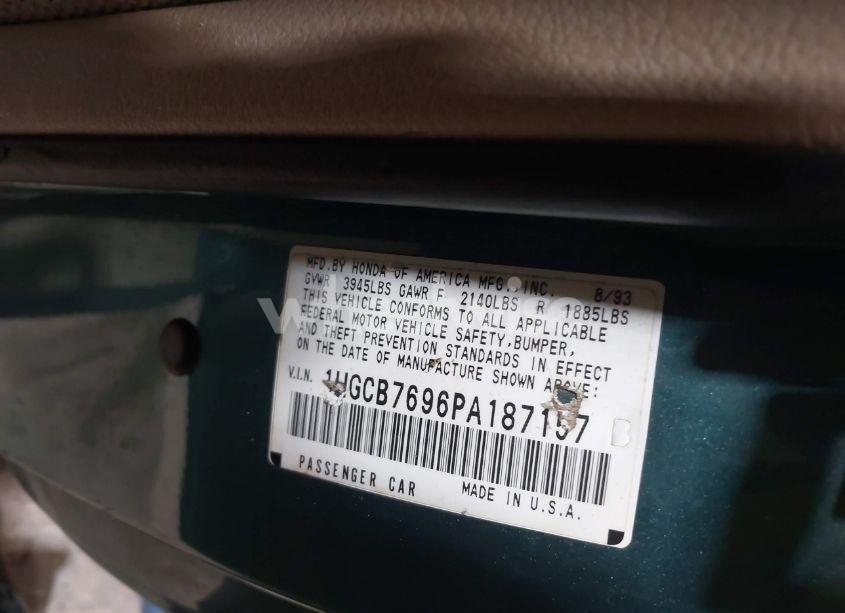 Photo 9 of 1993 Honda Accord 10TH ANNIVERSARY (VIN 1HGCB7696PA187157)