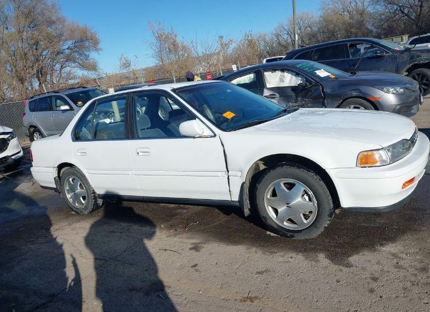 Photo 13 of 1993 Honda Accord 10TH ANNIVERSARY (VIN 1HGCB7697PA172215)