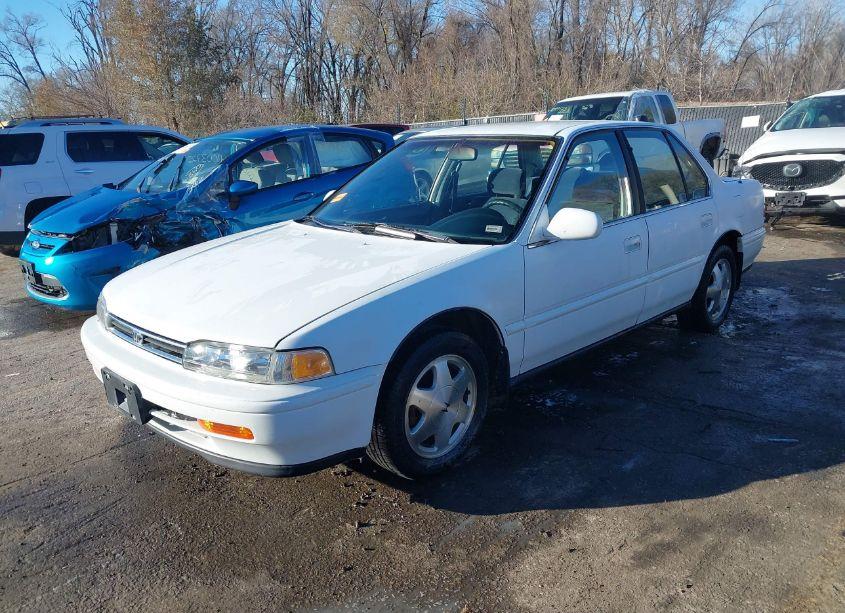 Photo 2 of 1993 Honda Accord 10TH ANNIVERSARY (VIN 1HGCB7697PA172215)