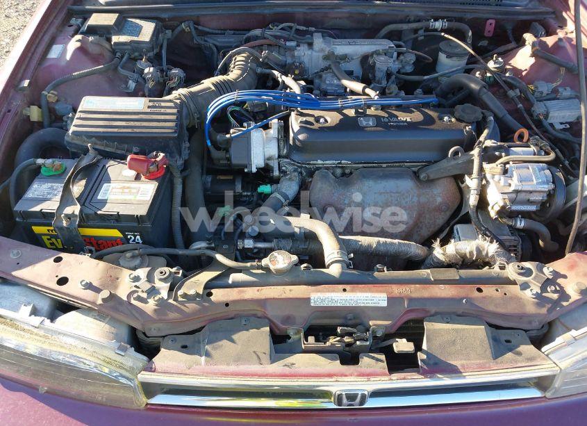 Photo 10 of 1992 Honda Accord LX (VIN 1HGCB9858NA001928)