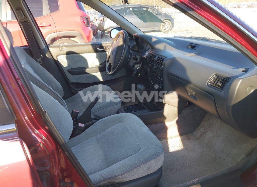 Photo 5 of 1992 Honda Accord LX (VIN 1HGCB9858NA001928)