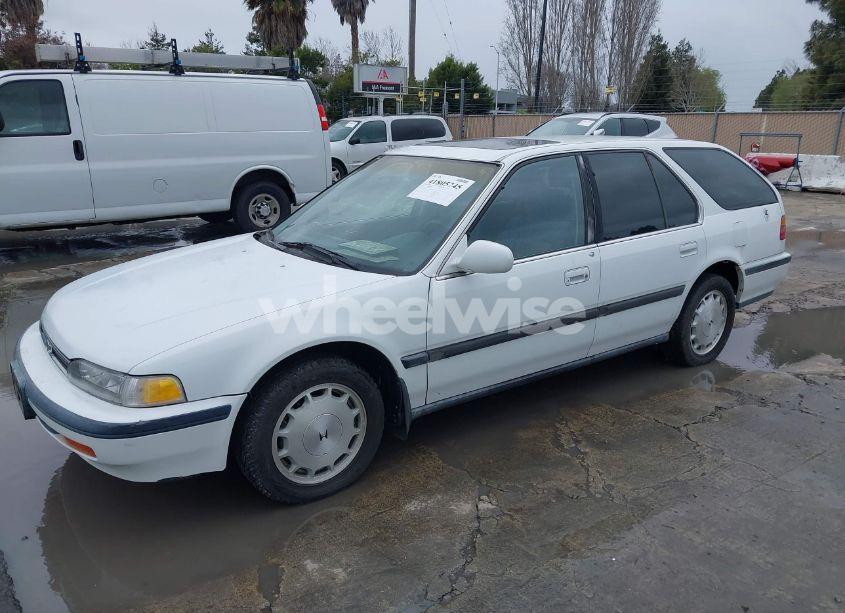 Photo 2 of 1993 Honda Accord EX (VIN 1HGCB9872PA008569)