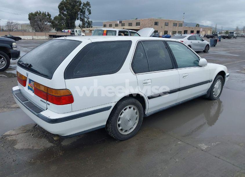 Photo 4 of 1993 Honda Accord EX (VIN 1HGCB9872PA008569)