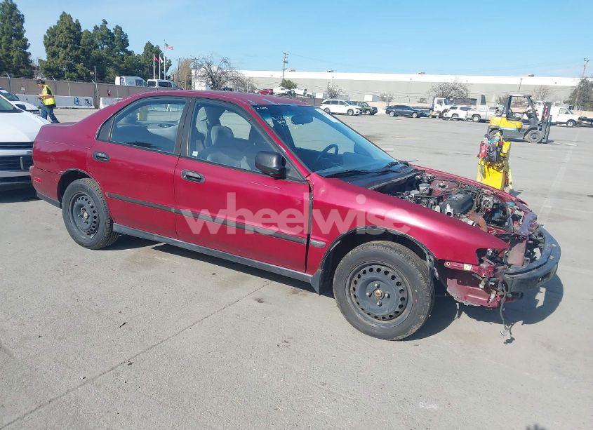 1994 Honda Accord DX (VIN 1HGCD5527RA109007) main photo