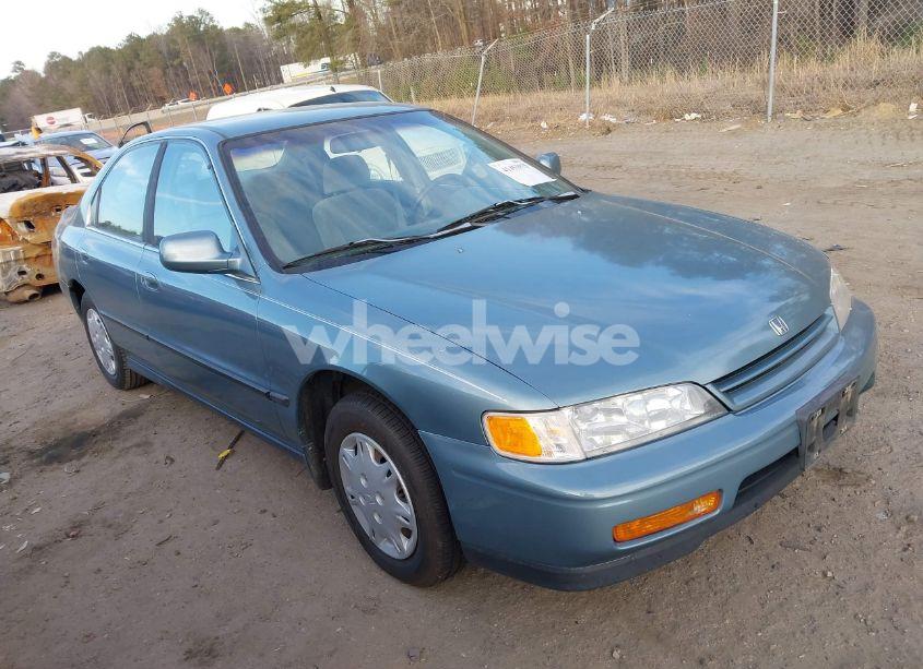 1995 Honda Accord LX/EX (VIN 1HGCD5530SA103547) main photo
