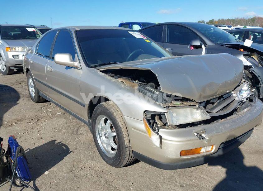 1995 Honda Accord LX/EX (VIN 1HGCD5531SA011301) main photo