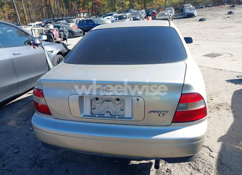 Photo 16 of 1995 Honda Accord LX/EX (VIN 1HGCD5531SA011301)