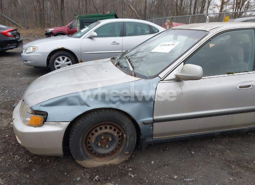 Photo 13 of 1996 Honda Accord LX/EX (VIN 1HGCD5534TA029101)