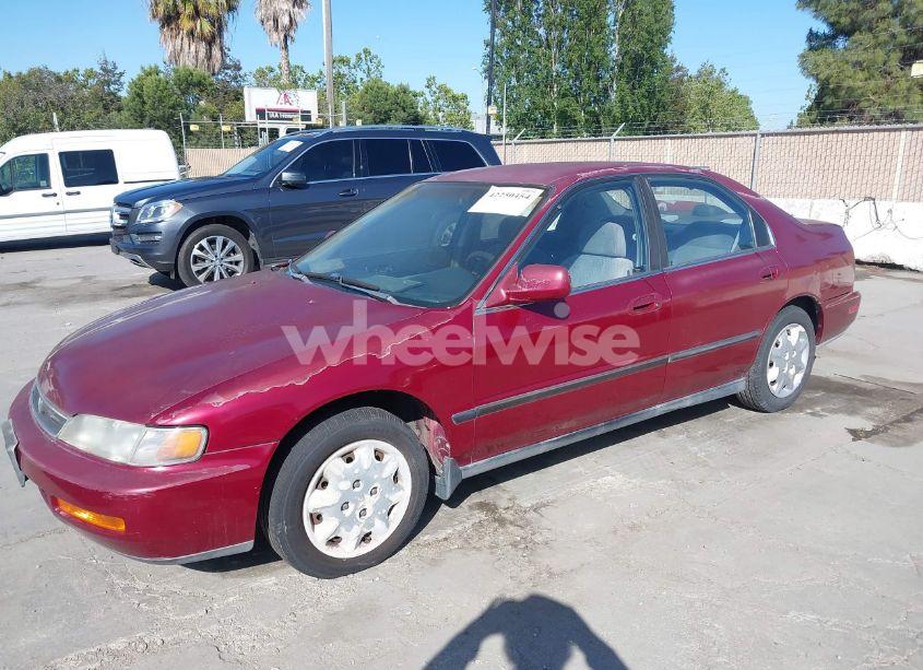 Photo 2 of 1997 Honda Accord LX (VIN 1HGCD5534VA149144)