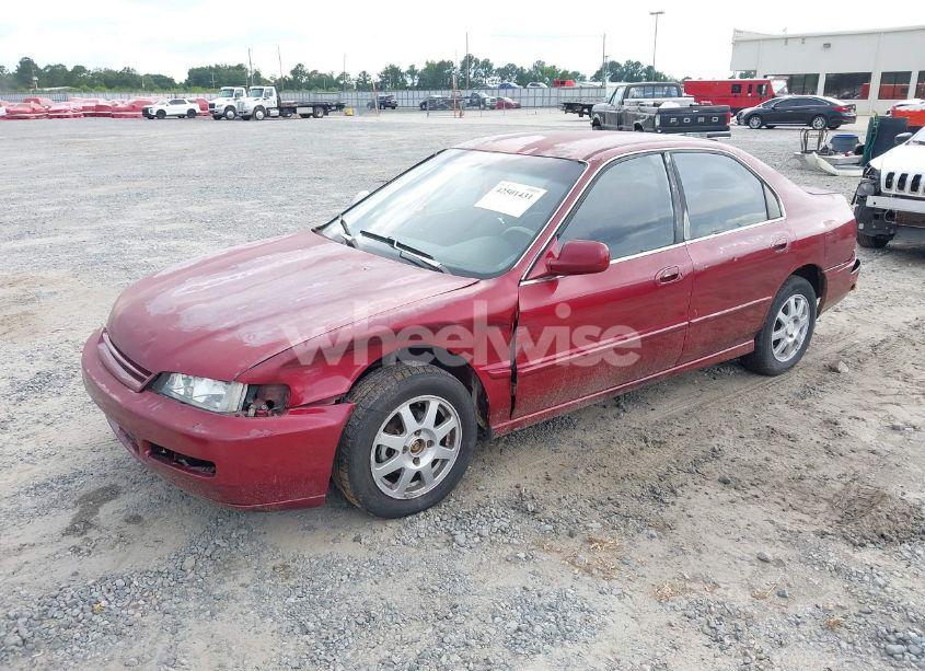 Photo 2 of 1997 Honda Accord LX (VIN 1HGCD5534VA232377)