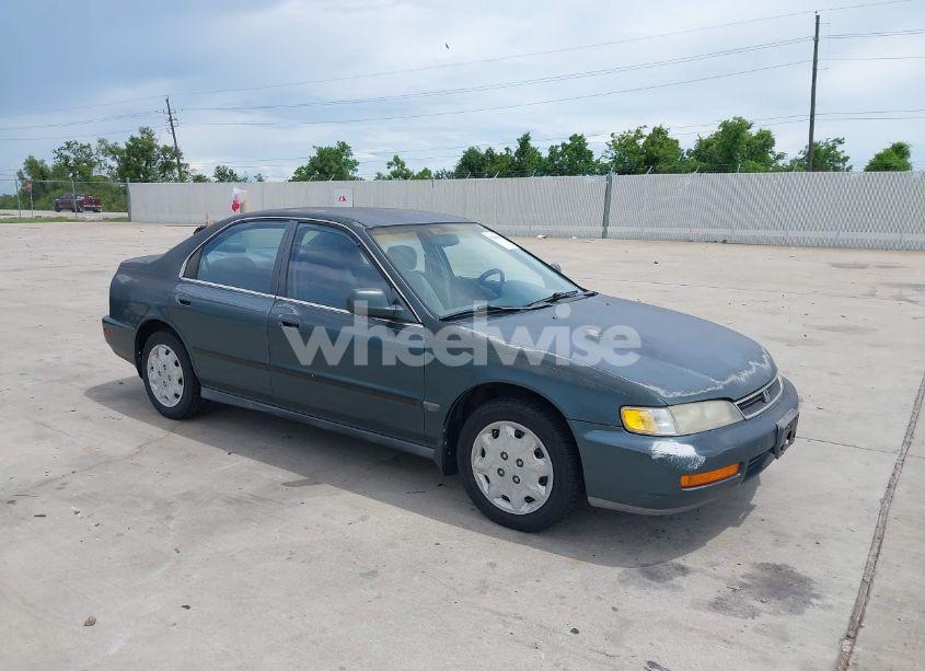 1996 Honda Accord LX/EX (VIN 1HGCD5539TA012679) main photo