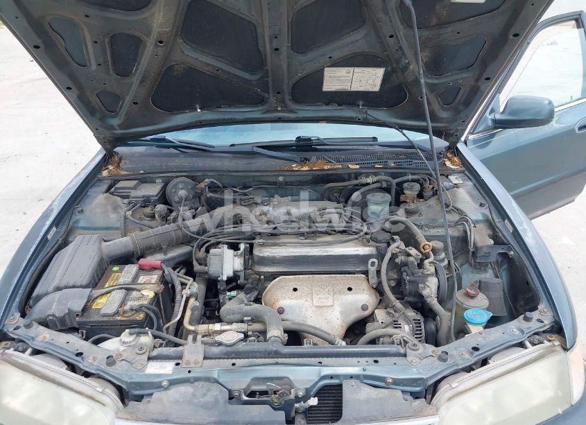 Photo 10 of 1996 Honda Accord LX/EX (VIN 1HGCD5539TA012679)