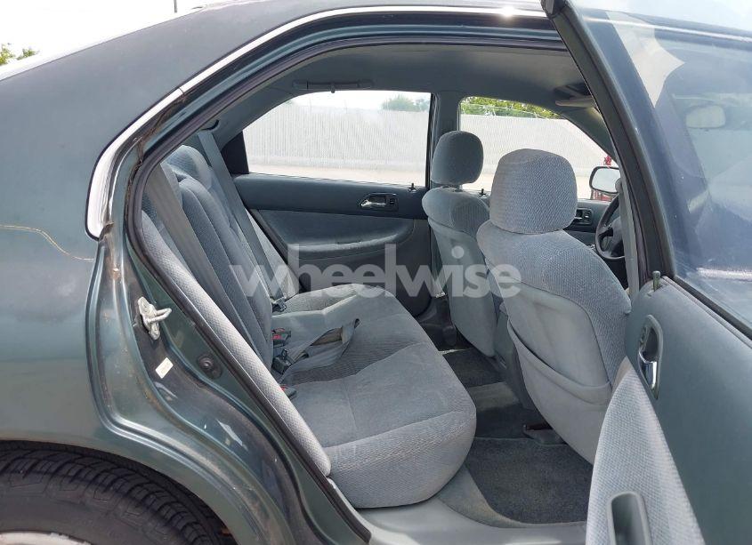 Photo 8 of 1996 Honda Accord LX/EX (VIN 1HGCD5539TA012679)