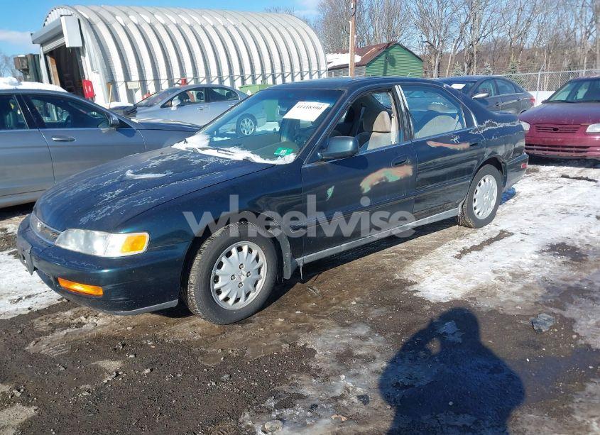 Photo 2 of 1997 Honda Accord EX (VIN 1HGCD5554VA042340)