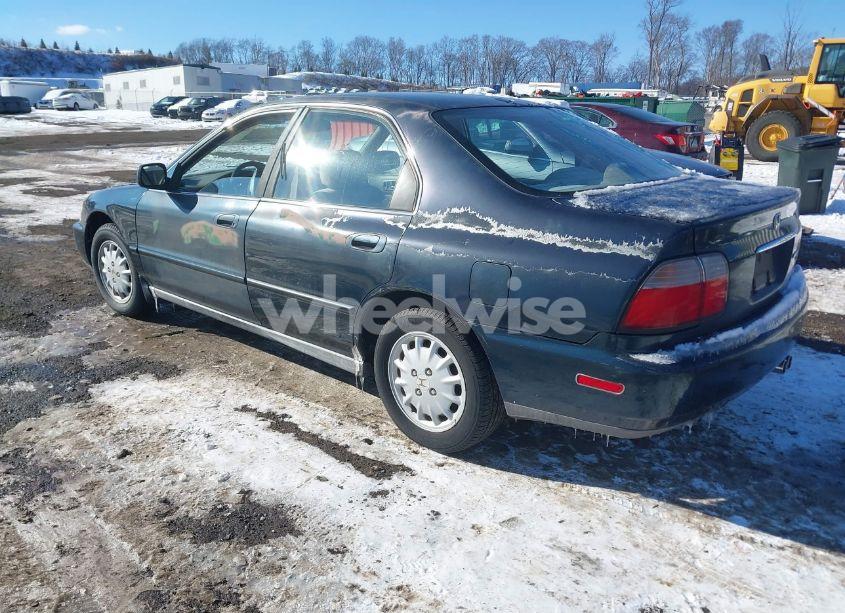 Photo 3 of 1997 Honda Accord EX (VIN 1HGCD5554VA042340)
