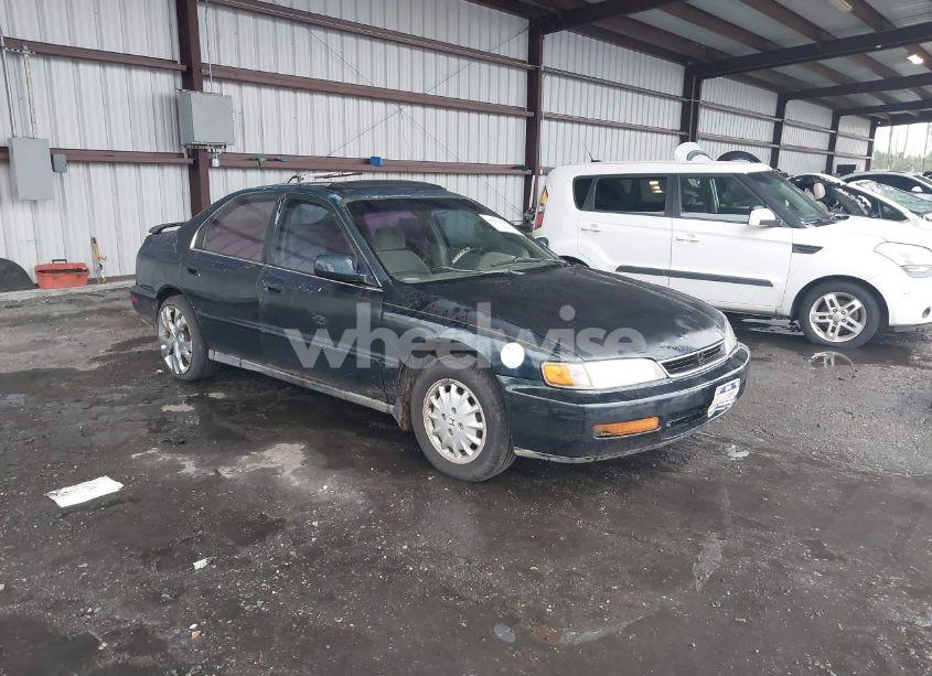 1997 Honda Accord EX (VIN 1HGCD5558VA243626) main photo